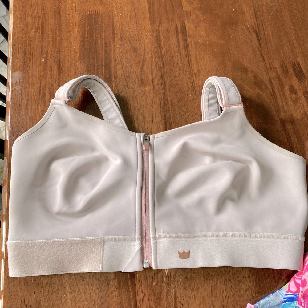 Shefit light pink sports bra